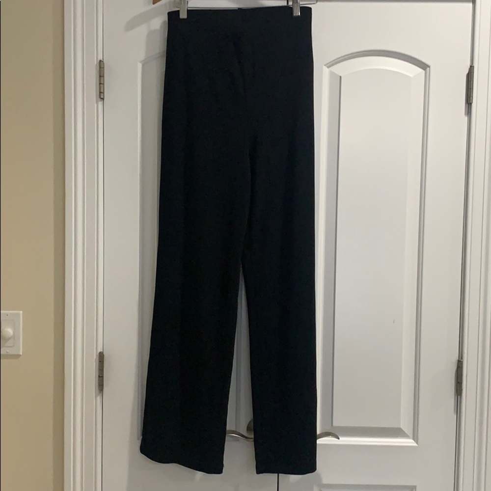 Mimi Maternity Black straight leg pants -Size M🤰🏼